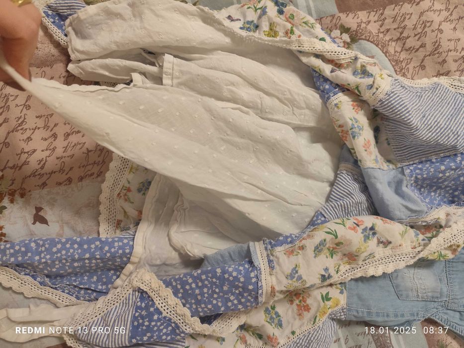 Няколко рокли размер 104