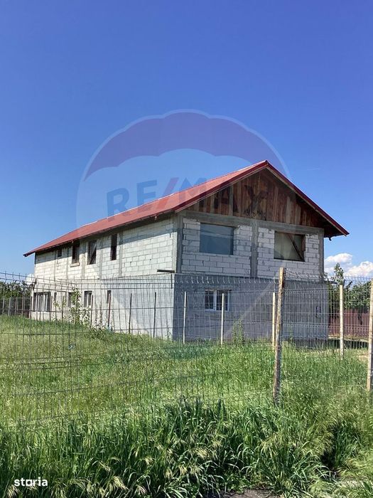 Vilă în Țegheș, comuna Domnești, P+1, aproape de pădure, acces rapid