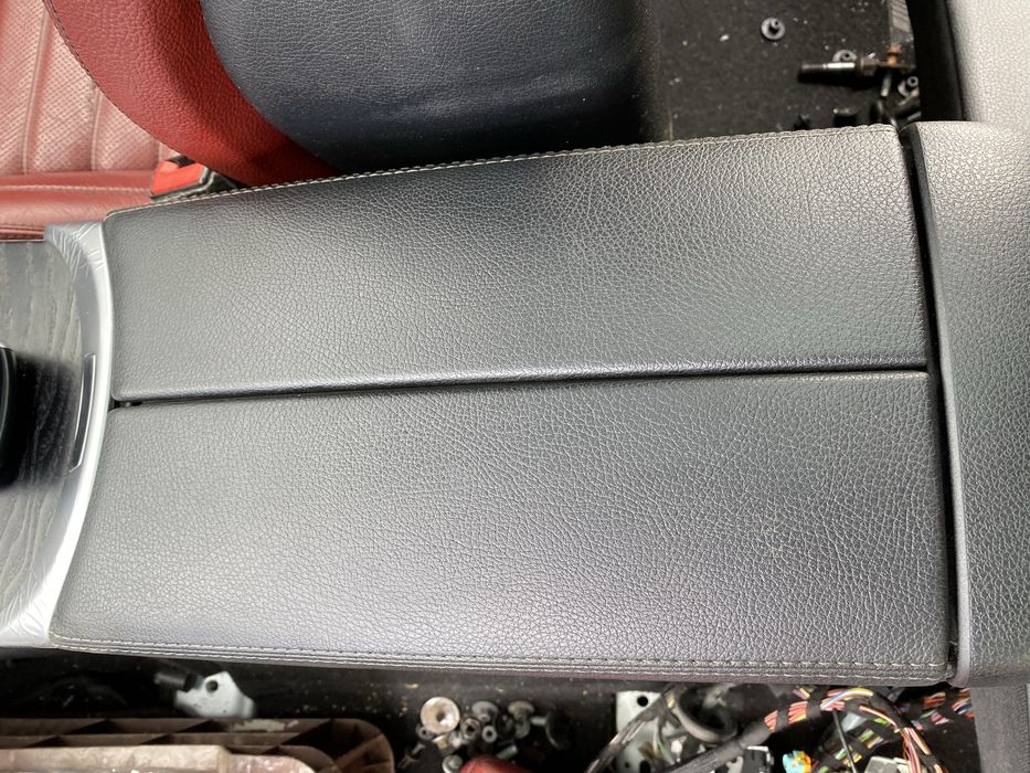 Capace cotieră Mercedes W205 Class 2016