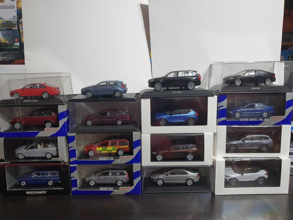 Умалени модели на Волво 1:43