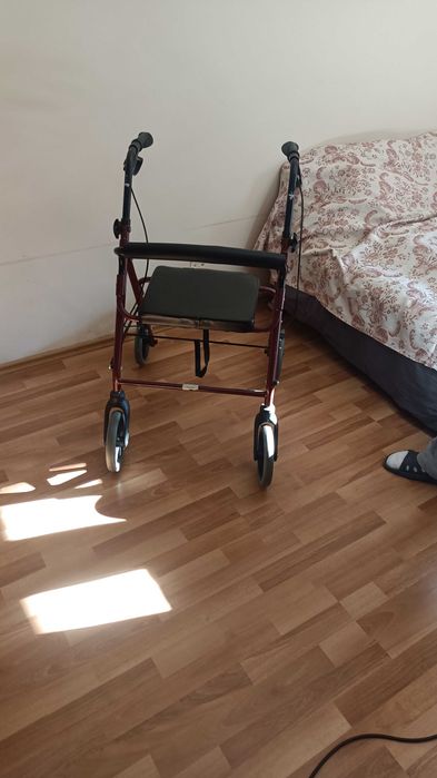 cadru mobil pentru persoane cu dizabilitati