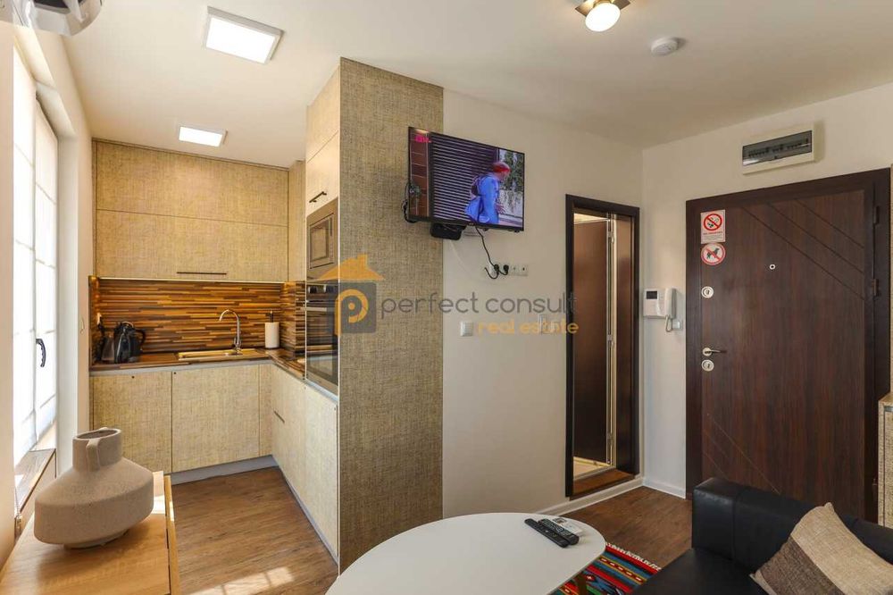 Дава се под наем Двустаен апартамент в Пловдив, Център - 65 кв.м за 568.14 € - Снимка #1