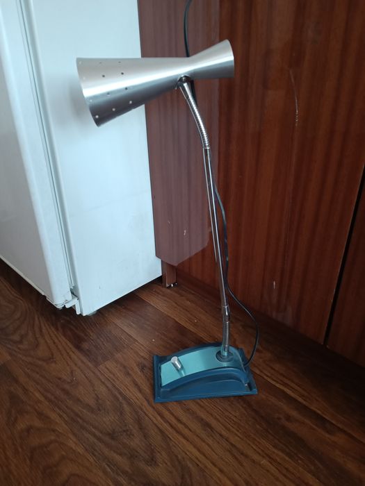 Лампа для дома. Для учебы