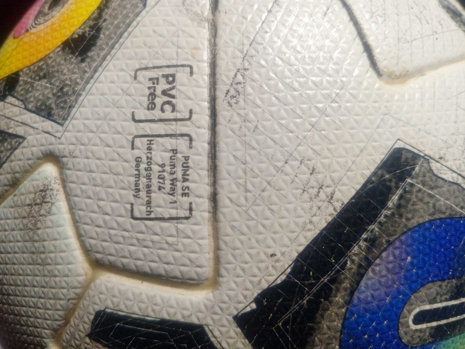 Продам оригинал мяч