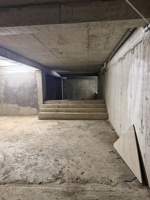 Predeal ,271 mp utili , PROIECT unic cu piscina  interioara PRIVATĂ , 119.000 €