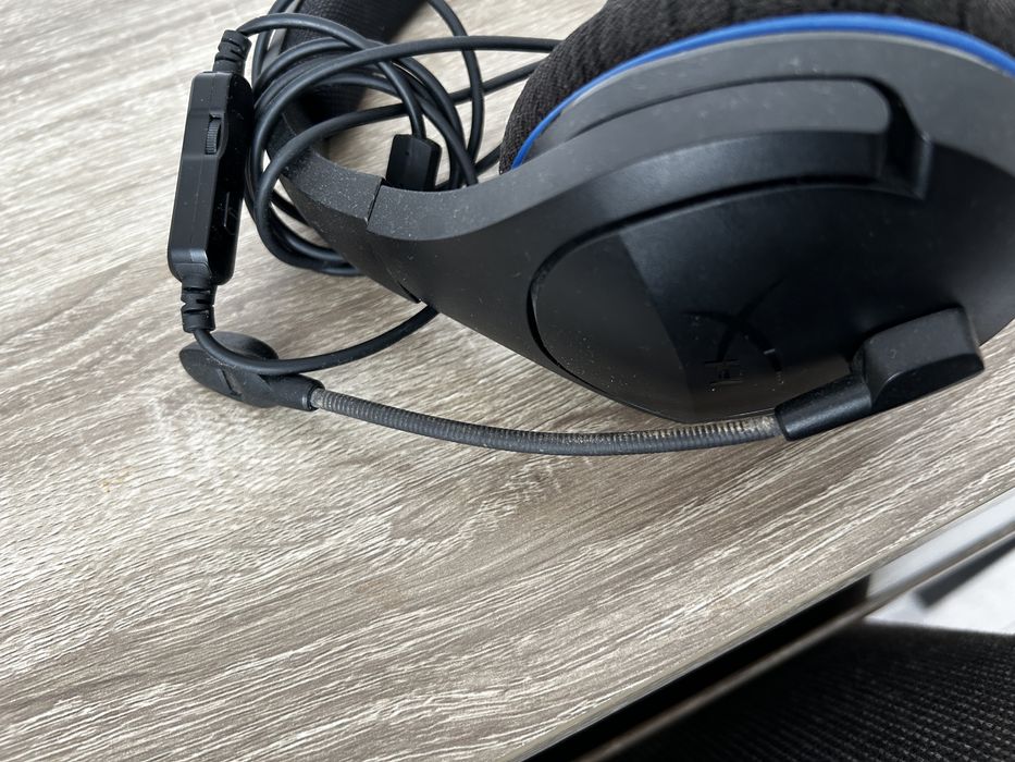 Vand casti gaming HYPER X