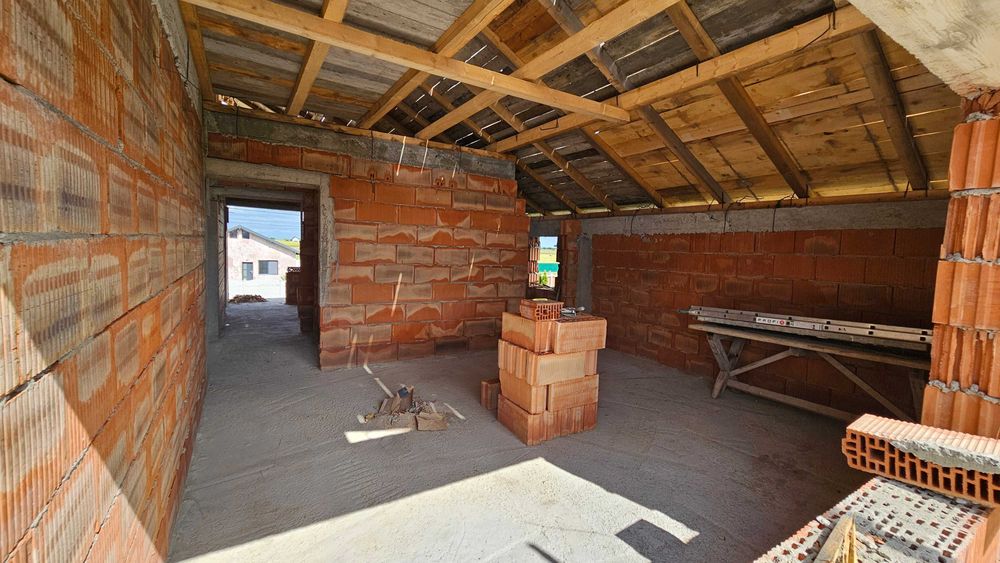 casa noua,pompa caldura,panouri solare.Cazasu Braila