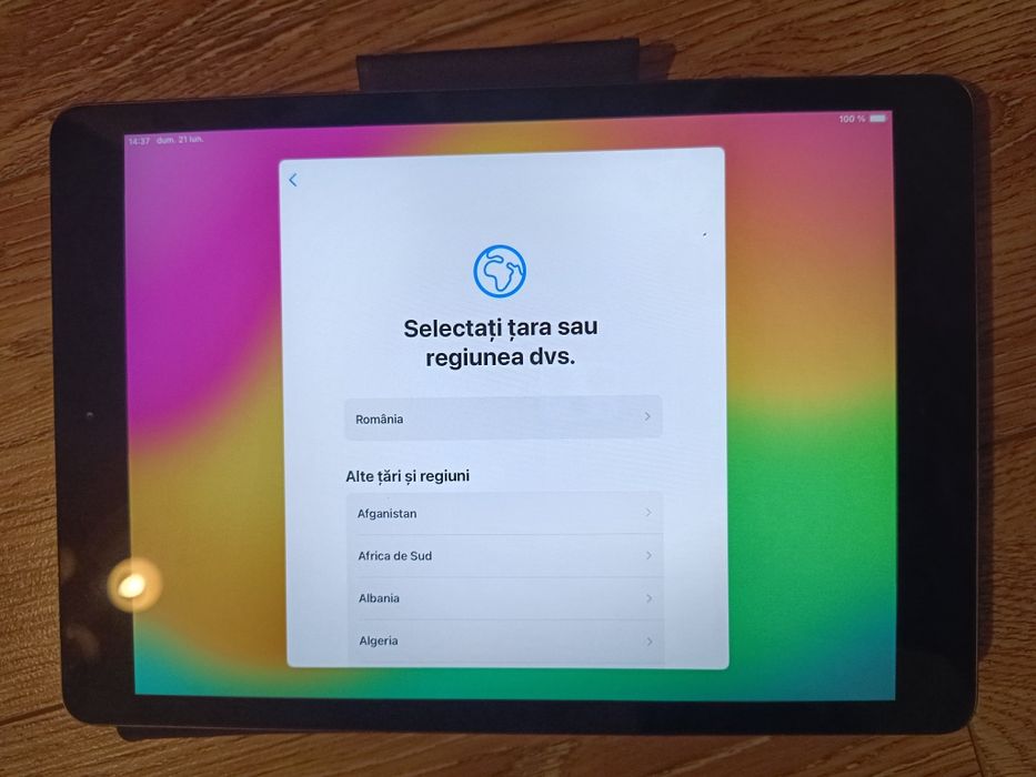 iPad 7th Sim card celular Tastatură