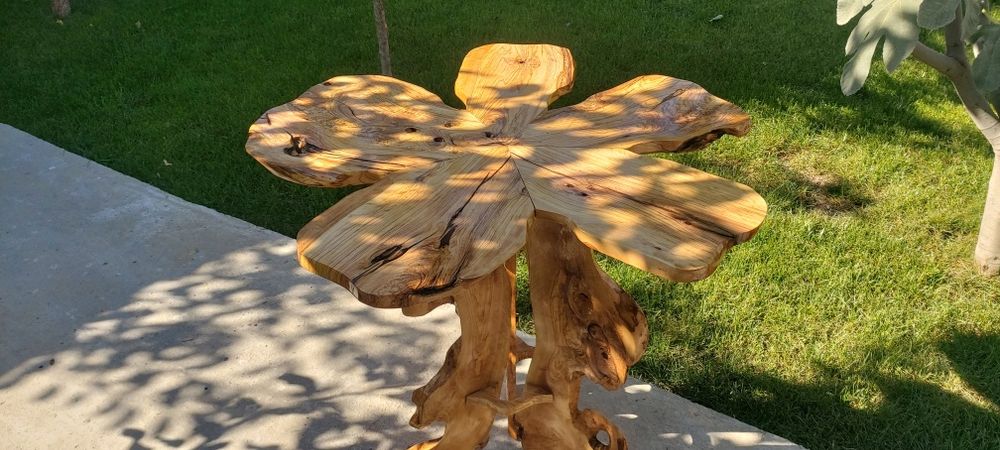 Măsă din lemn de măslin