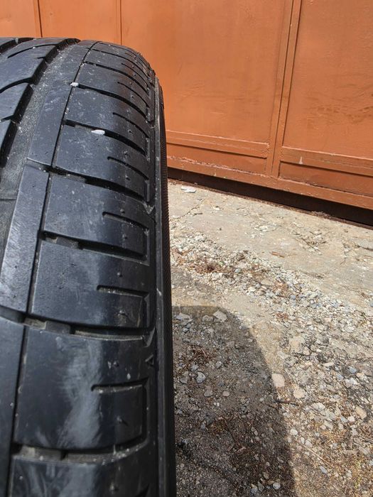 2 бр. летни гуми 235/50/18 Bridgestone AO DOT 2118 4,5 mm