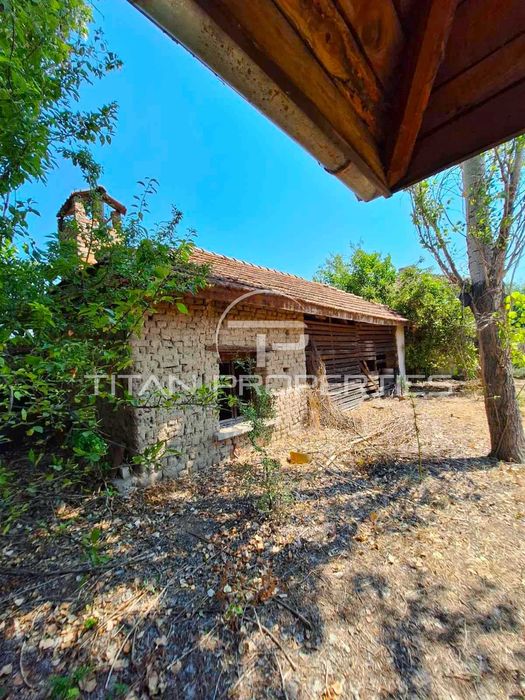 Атрактивна къща  в село Цалапица