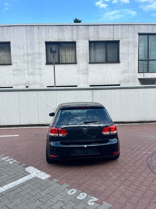 VOLKSWAGEN Golf 2010 — imagine 4