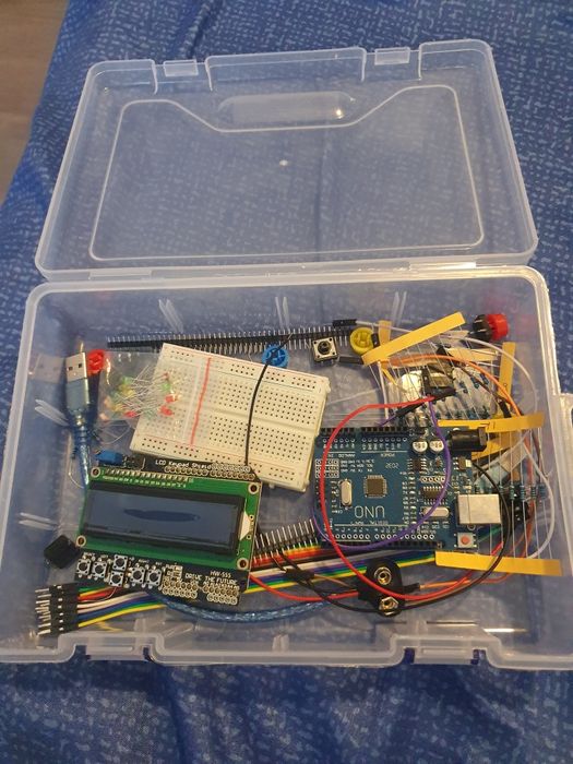 Kit Arduino Uno.