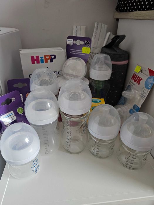Бебешки шишета Philips Avent, биберони, адаптирано мляко HiPP HA, Novalac AR и аксесоари