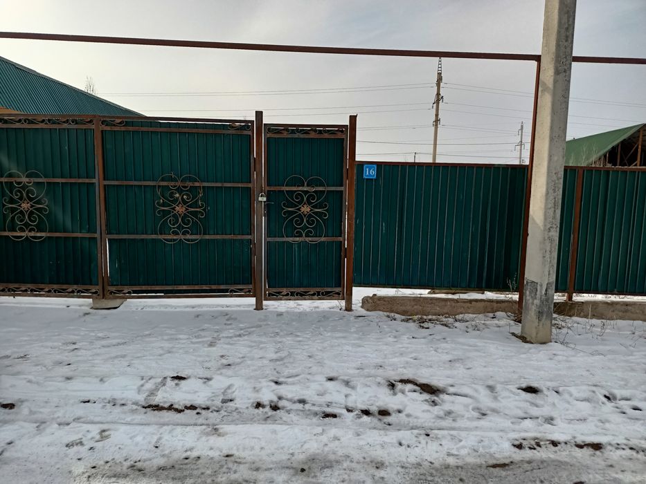 Времянкасымен жер сатылады.