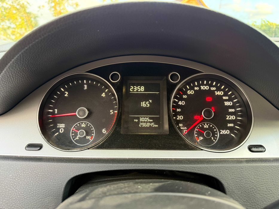 Volkswagen Passat B6 2009 2.0 TDI