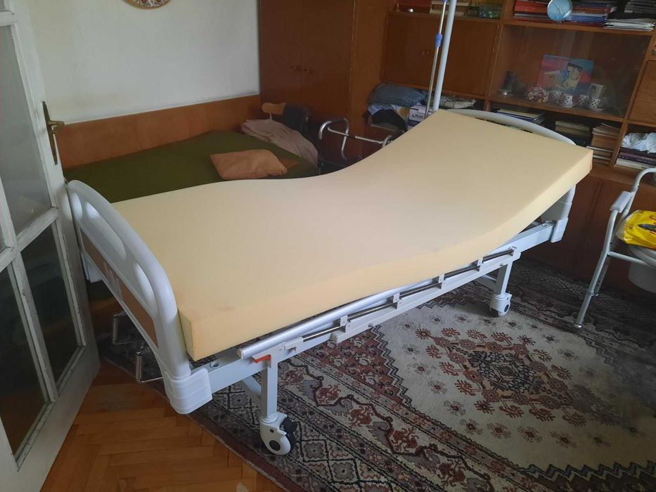 Болнично легло за домашна грижа
