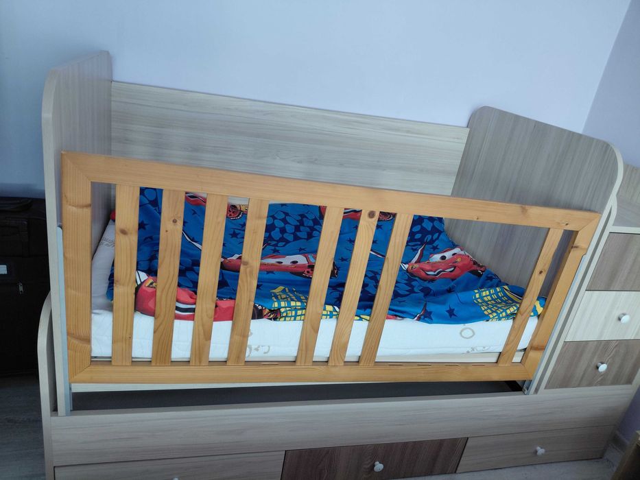 Бебешко легло+матрак(трансформиращо)