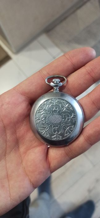 Механические часы молния