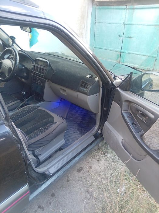 Продам субару форестер 1998 год