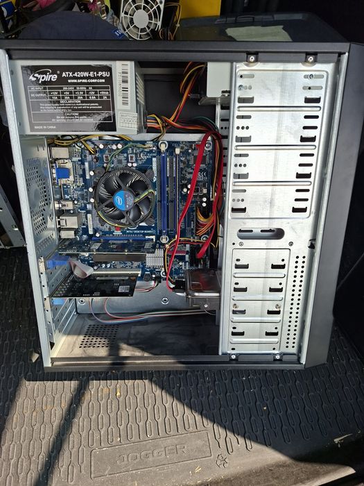 Unitate PC Intel Core I3 DDR3