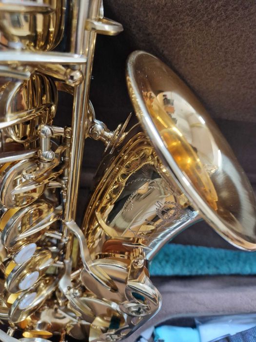 Saxofon alto semiprofesional