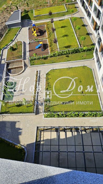 Луксозен семеен дом до Mall Bulgaria! Дневна 26,5кв.м.! 2 Спални! 2 Б