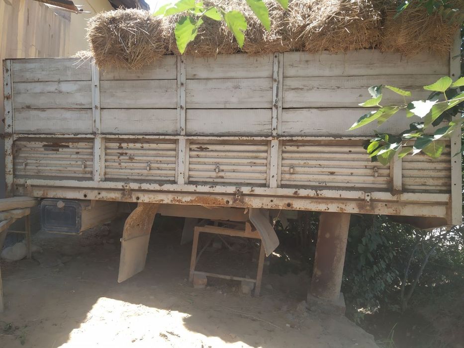 Газ 53 кузип сотилади