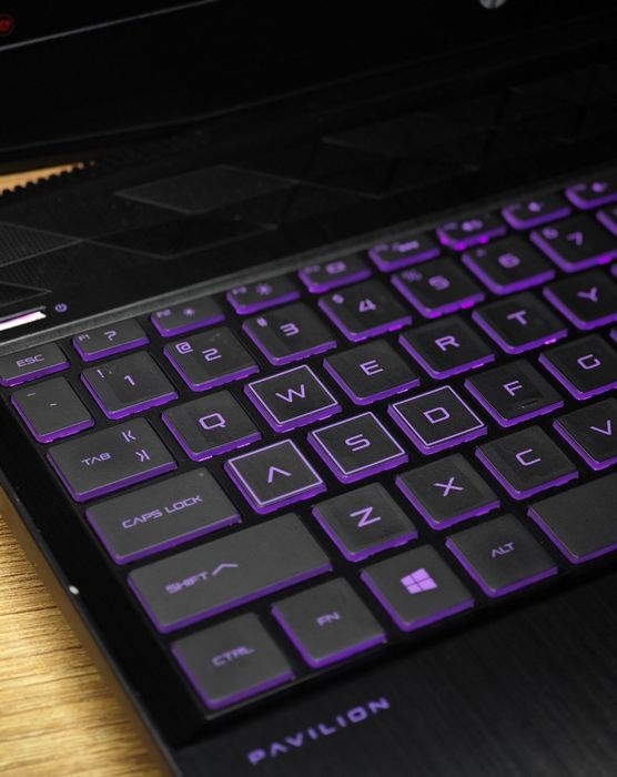 Hp pavilion notebook sotiladi
GTX 1050 2GB
Intel UHD 4GB Integrated
15