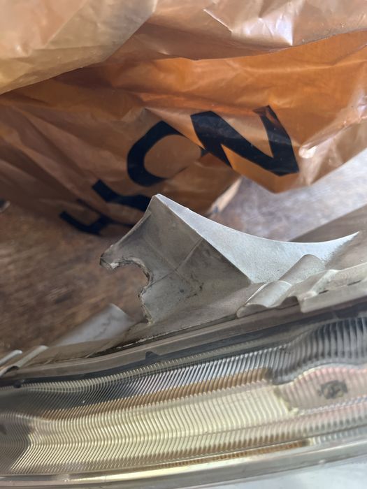 Передная фара камри 45