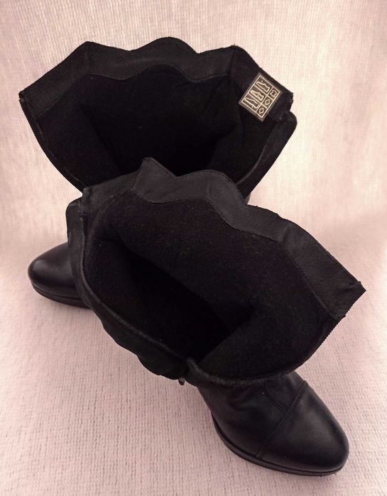 Изгодно! Дамски елегантни боти на висок ток от естествена кожа.