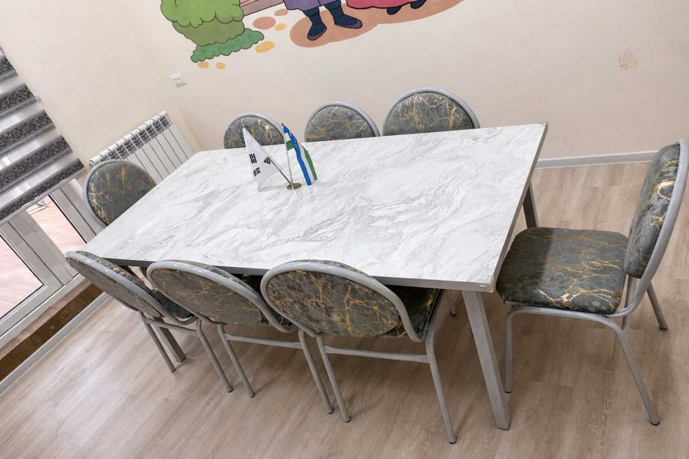 Стол стул сотилади