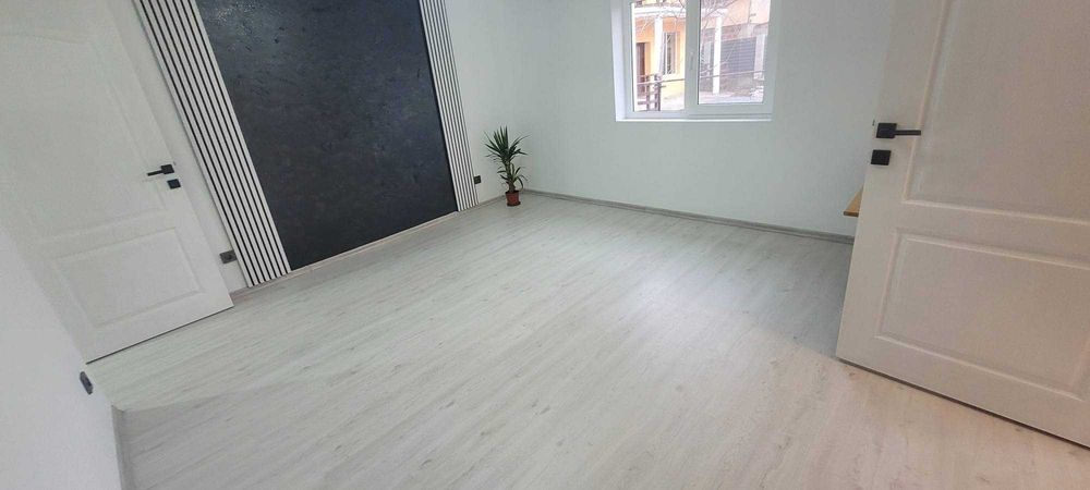 Casa in Onesti, la pret de apartament . 0757//678//898