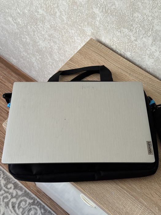 Lenovo intel(R) core i3-1005G1 CPU 1.20ghz