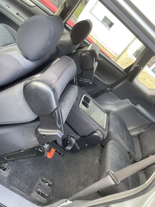 Toyota Avensis Verso