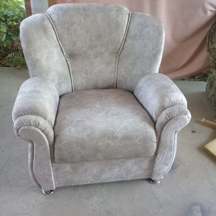 Перетяжка мебели