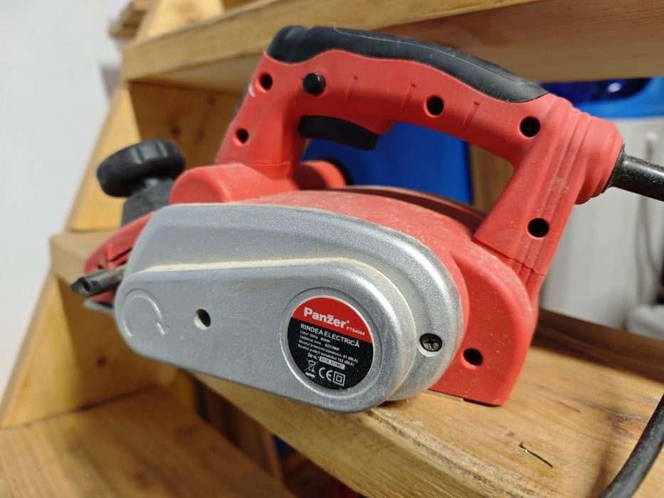 Rindea electrica Panzer PT 84044, 800 W, 82 mm, cu cablu