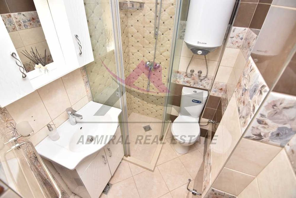 Просторен тристаен -Спортна зала