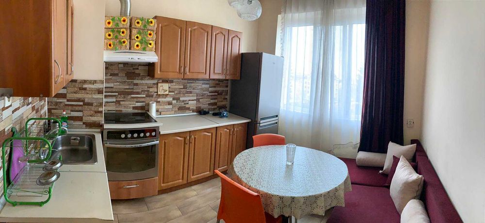 Дава се под наем Двустаен апартамент в Бургас, Братя Миладинови - 45 кв.м за 204 € - Снимка #2