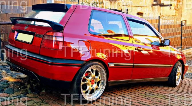 Eleron portbagaj mijlociu deasupra stopurilor VW Golf 3 III MK3 Zender
