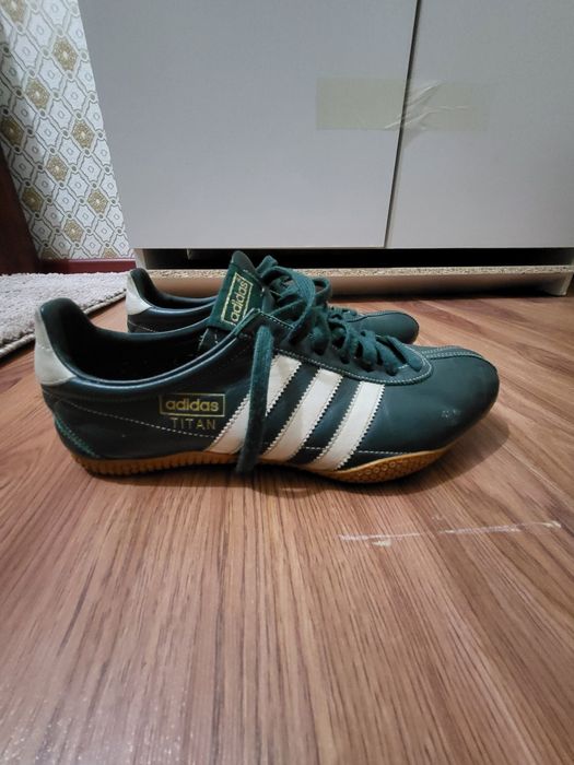 Продам кроссовки Оригинал Адидас ТИТАН