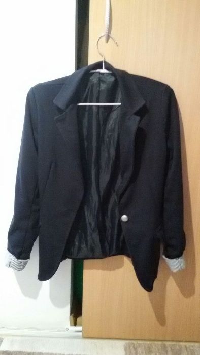 Sacou bleumarin cambrat