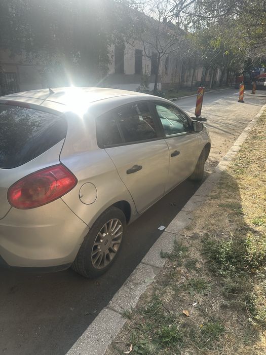 Vand Fiat Bravo 2011 sau schimb orga Korg