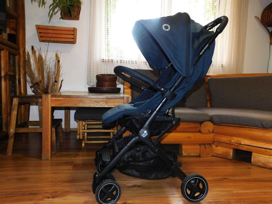 Carucior ultra-compact *  Maxi Cosi Lara 2
