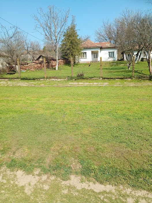 Къща село Гложене