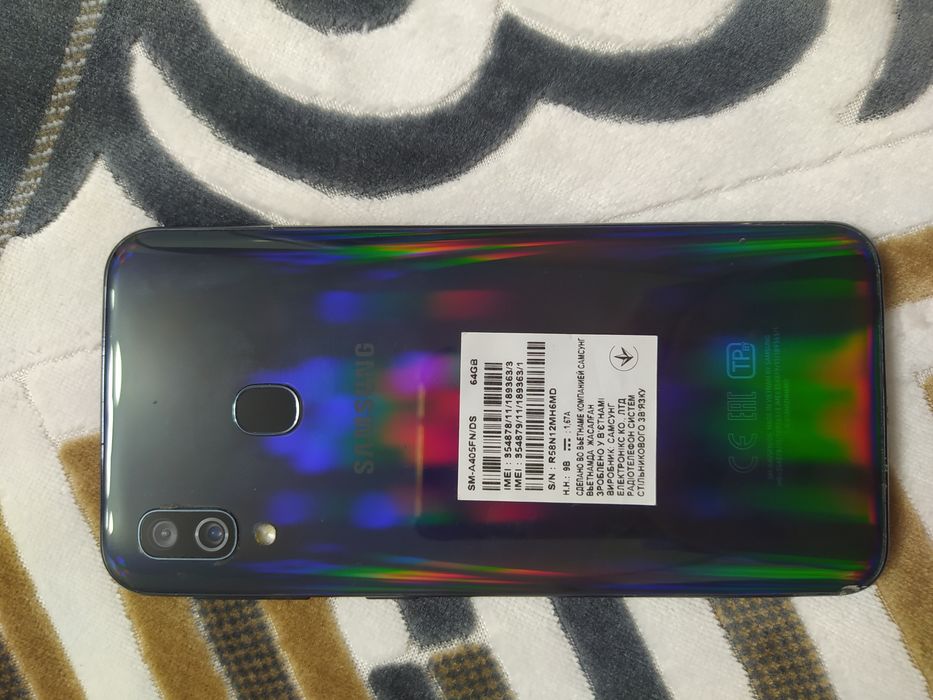 самсунг А 40 продаётся