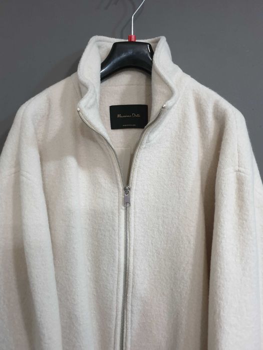 Късо палто Massimo Dutti