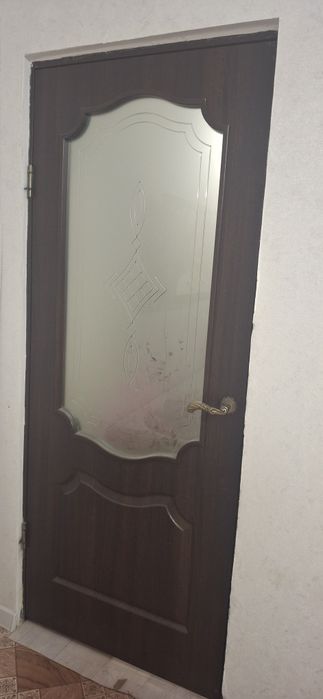 Продам двери межкомнатные