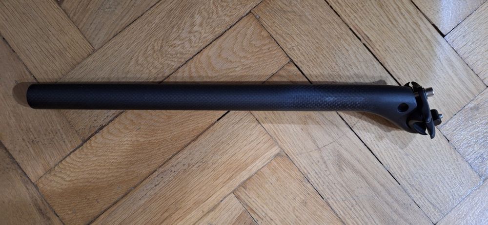 De vanzare tijã sa carbonlungume 40 cm. ,,no name,,