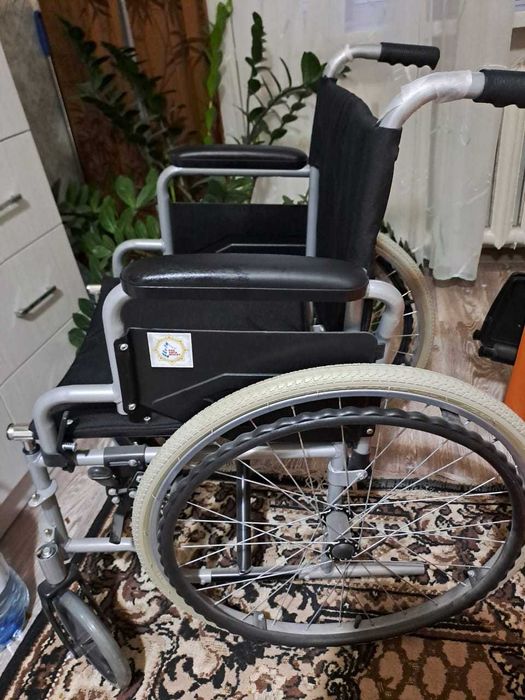 Инвалидная коляска